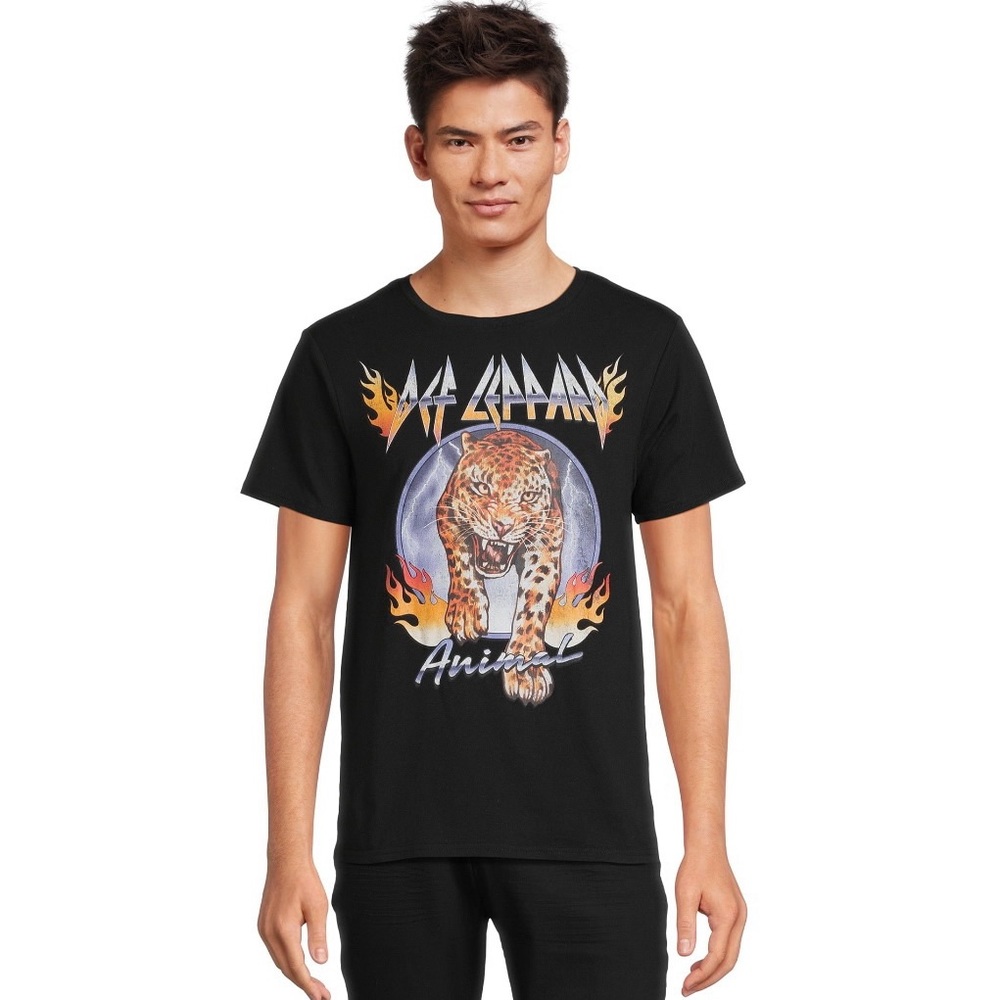 Def Leppard Animal Graphic Band Tee NWT!